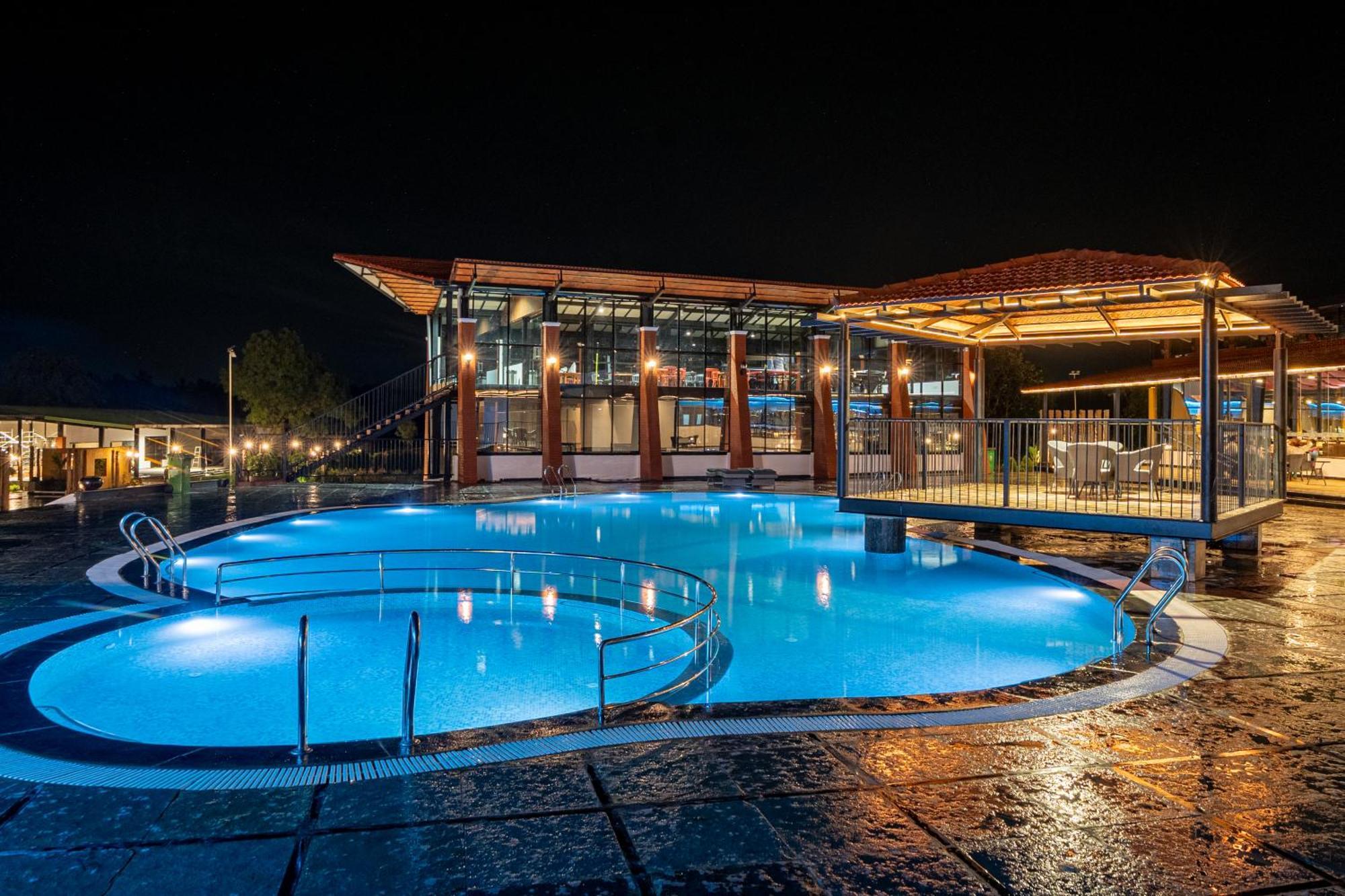 Serene Resort Hyderabad Shamshabad Exterior foto